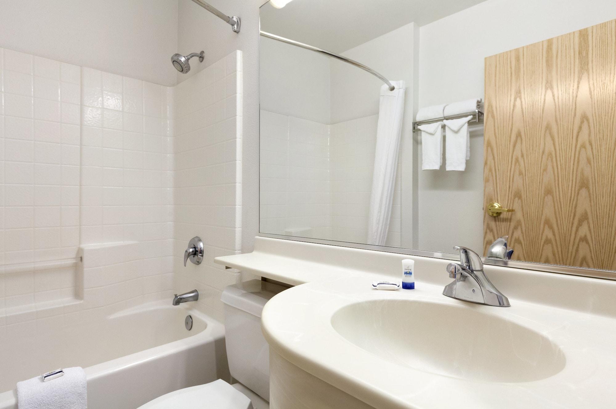 Microtel Inn&Suites Modesto Ceres Chambre photo